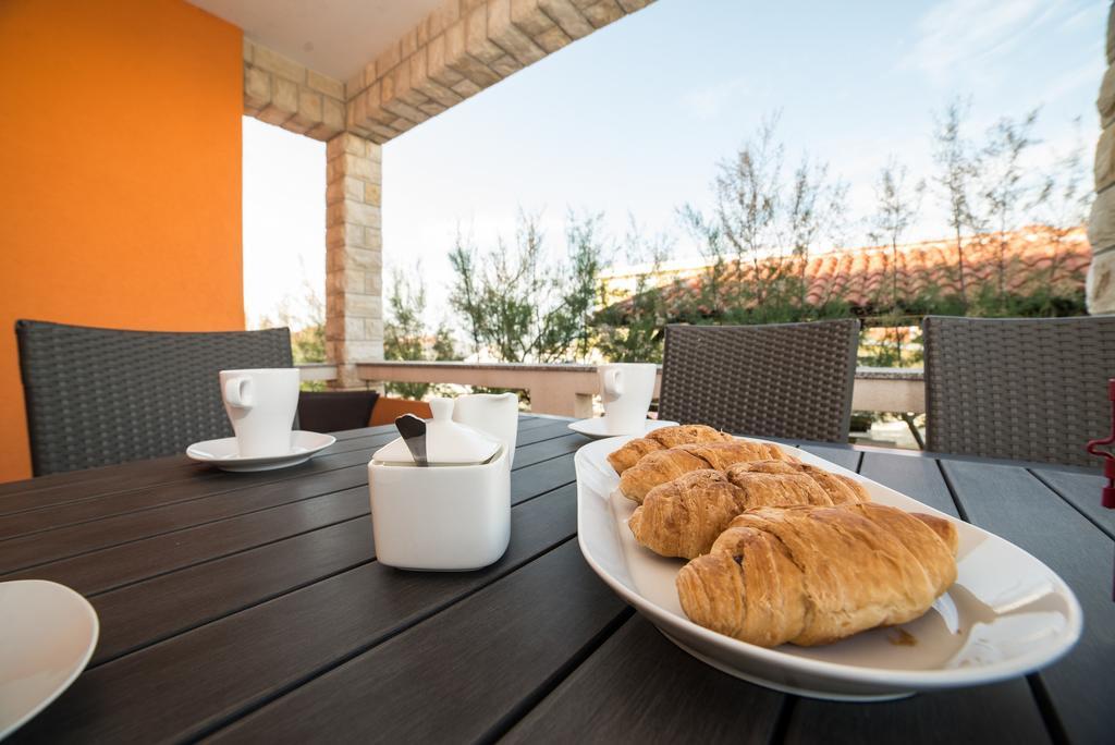 Apartments Kovacevic วีร์ ภายนอก รูปภาพ