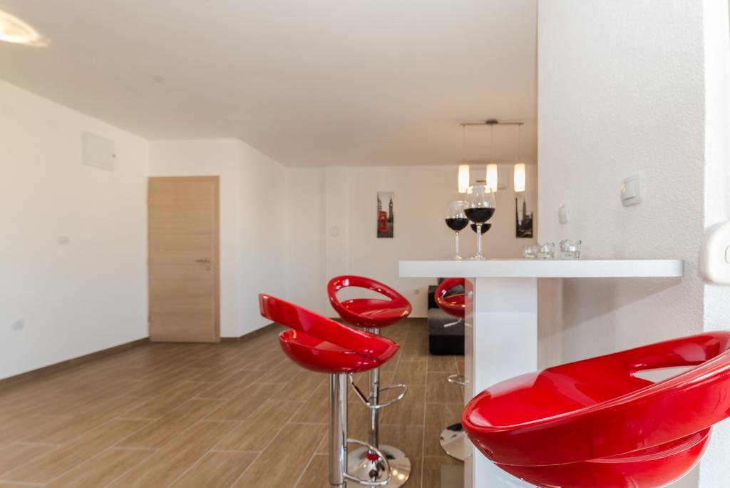 Apartments Kovacevic วีร์ ภายนอก รูปภาพ