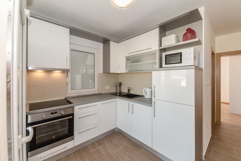 Apartments Kovacevic วีร์ ภายนอก รูปภาพ
