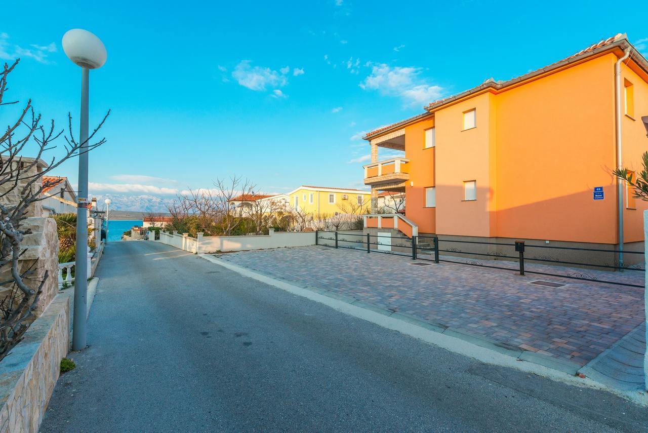 Apartments Kovacevic วีร์ ภายนอก รูปภาพ